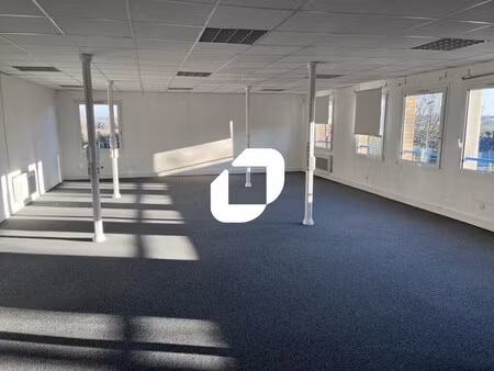 location bureaux 276 m²