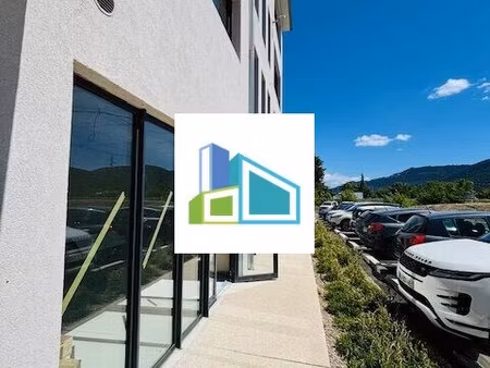 location commerce aubagne 13400 77m²