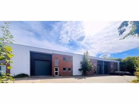 vente local d’activités plaisir 78370 176m² à 688m²