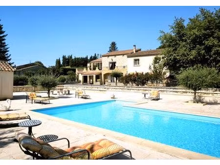 maison de luxe en vente à uzès  france