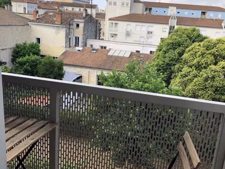 location appartement 4 pièces 65 m² à bordeaux (33000)