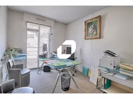 location bureaux 96 m²