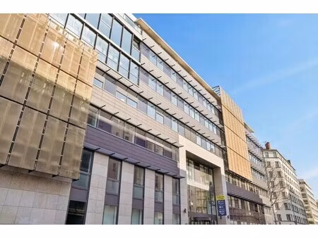 location bureaux 74 m² à 368 m²