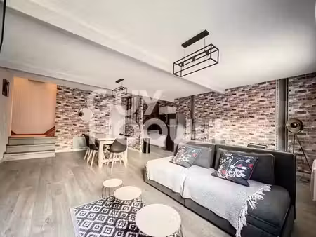 location maison pont-de-labeaume 07380 - - surface privée