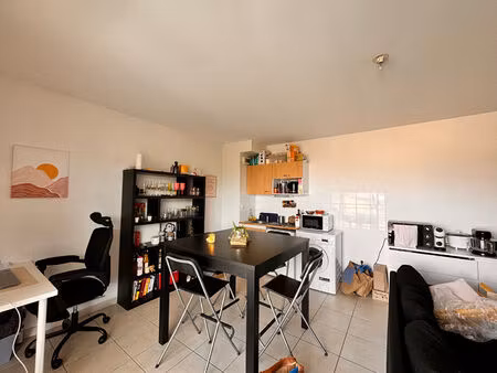 location appartement 2 pièces  39.47m²  la roche