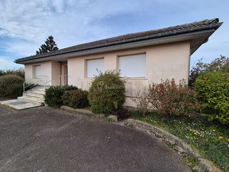 bâtiment industriel avec bureaux et hangars de 2200 m2 + maison de 250 m2 sur 12000 m2 de 