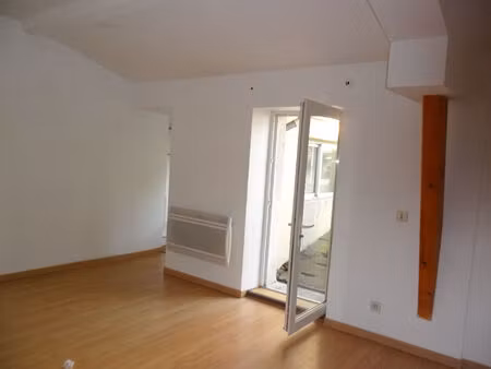 location appartement 2 pièces  44.30m²  bédarieux