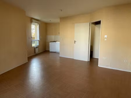 location appartement 1 pièce  30.77m²  angers