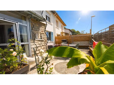 maison mitoyenne secteur calme et recherché