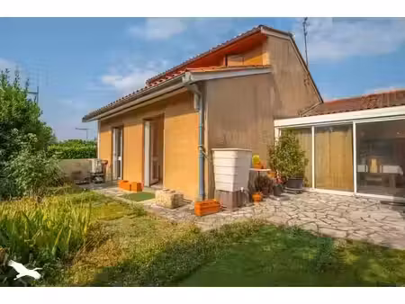 vente maison 5 pièces 114 m² à begles (33130)  385 688 €