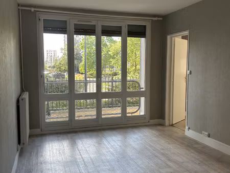 location appartement 3 pièces 50m² orleans 45000