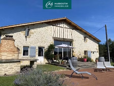 magnifique propriete avec maison en pierre  gite et chalet