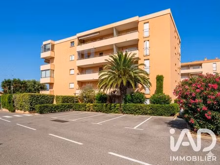 appartement à fréjus (83600)