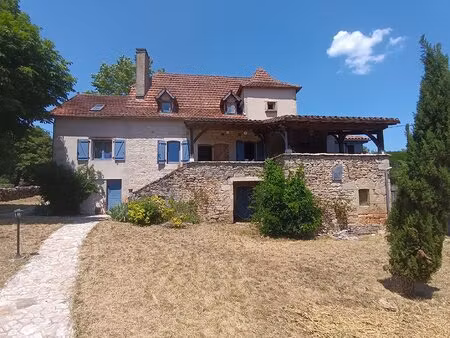 propriété proche figeac 5 pièce(s) 187 m2