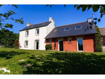 vente maison 8 pièces 210 m² à plougourvest (29400)  369 494 €