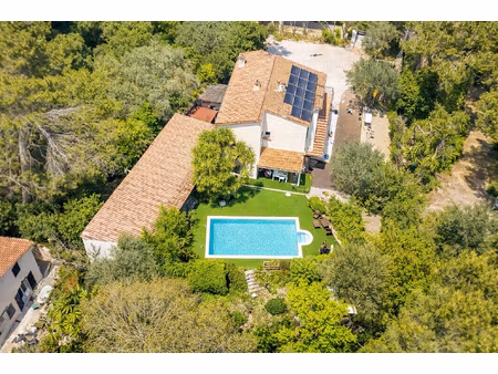 grande propriété familiale avec piscine et dépendances - la roquette-sur-siagne  limite mo