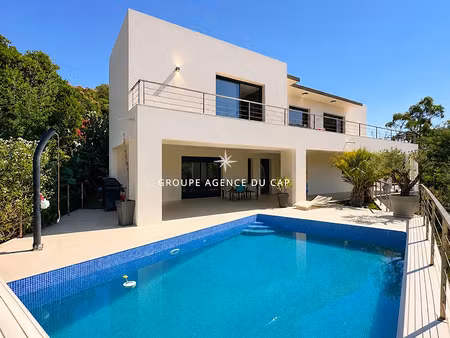 vente villa 4 pièces 140 m² à saint aygulf (83370)  1 090 000 €