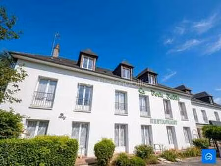 vente immeuble à meslay-du-maine (53170) : à vendre / 1040m² meslay-du-maine