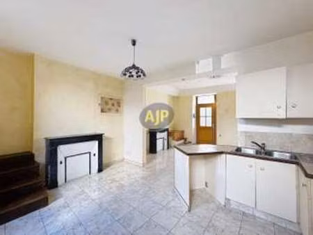 vente maison à pontivy château gaillard (56300) : à vendre / 74m² pontivy château gaillard
