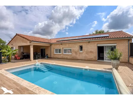vente maison 8 pièces 197 m² lachapelle-auzac (46200)