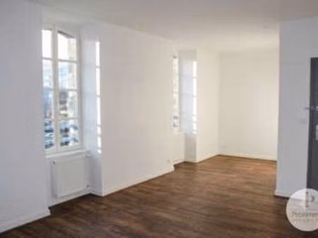 location appartement 3 pièces à la gacilly (56200) : à louer 3 pièces / 62m² la gacilly