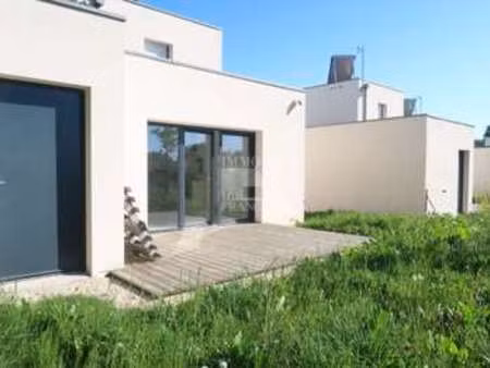 location maison à forcé (53260) : à louer / 83m² forcé