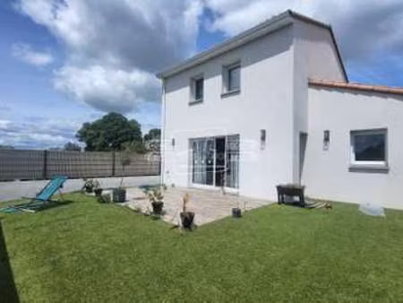 location maison à mauves-sur-loire (44470) : à louer / 102m² mauves-sur-loire