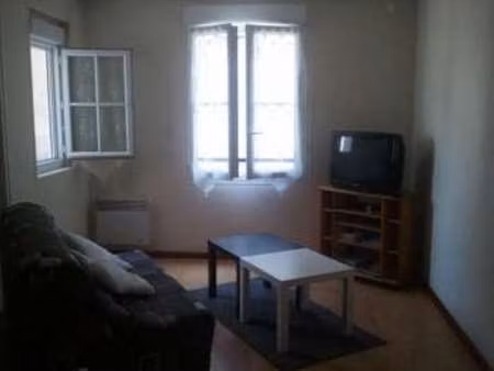 location appartement 2 pièces meublé à la rochelle (17000) : à louer 2 pièces meublé / 40m