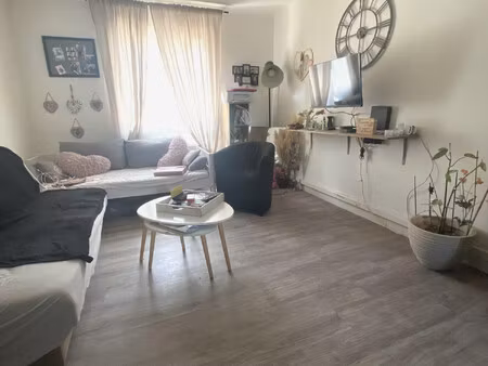 appartement t4 avec garage et grande cave à vendre à villeurba