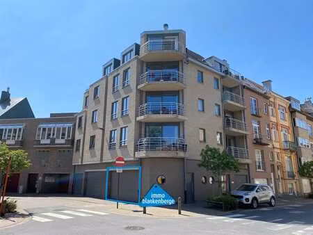 centraal gelegen staanplaats in residentie piazza