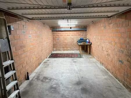 parking/boxe de garage