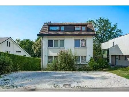 villa aménagée en deux appartements