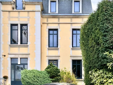 maison bourgeoise à usage de bureaux ou profession libérale ?