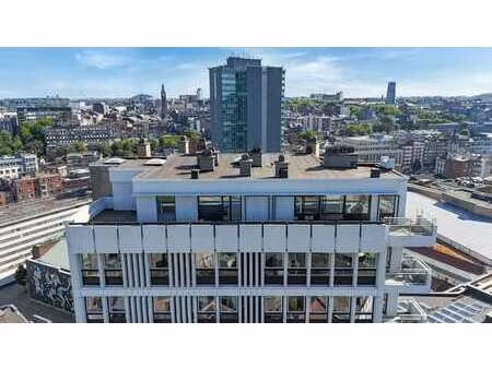 spacieux penthouse en centre-ville avec vue imprenable