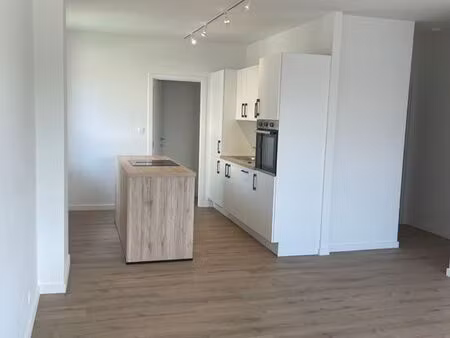 ciney superbe appartement rénové