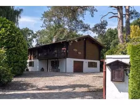 saint-denis (mons) - chalet norvégien au cœur d'un domaine