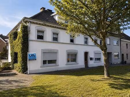 maison avec deux unités