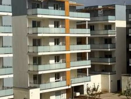 location appartement 3 pièces à clermont-ferrand (63000) : à louer 3 pièces / 57m² clermon