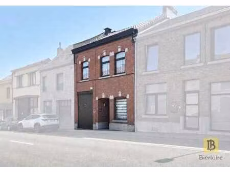 charmante maison 3 chambres avec garage et jardin–frameries