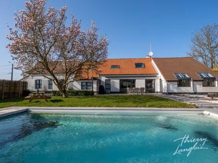 longère d'exception de 210 m2 sur 1 980 m2