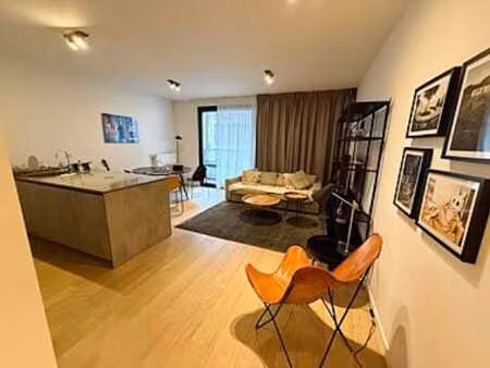 tb appart récent 74m² 1ch avec terrasse-parking-cave- peb b!