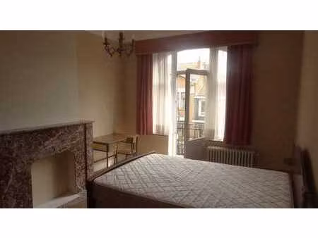appartement 1 chambre avec grenier 25 victor rousseau forest