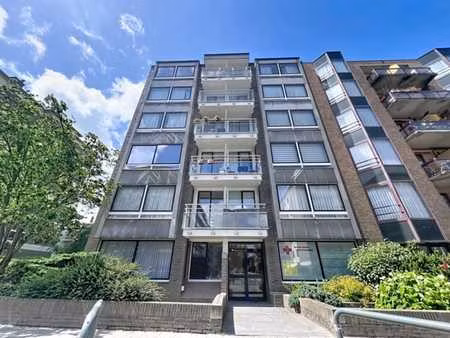appartement lumineux – 3 terrasses – garage en option