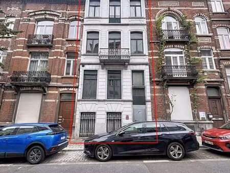 maison de rapport à rénover avec deux logements reconnus