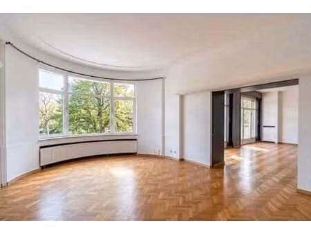 roosevelt: spacieux appartement 2/3 ch avec terrasse
