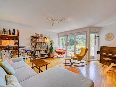 spacieux appartement de 138 m² 3 chambres avec terrasse