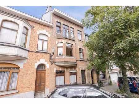 jette. magnifique maison unifamiliale 300 m2 avec jardin.
