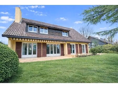 maison chavenay 9 pièce(s) 217 m2