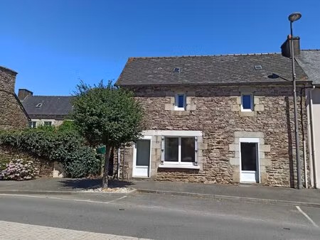 maison de bourg en pierre à rénover à pléhédel