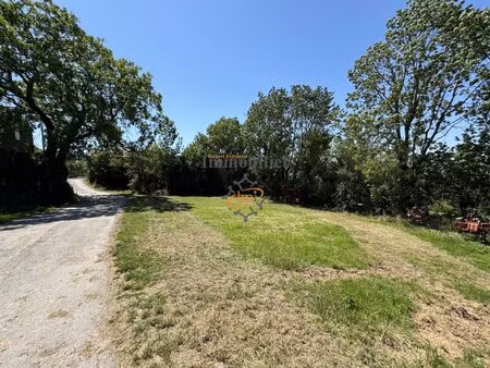 a vendre  commune de mounès prohencoux  grange et bâti en pierres sur terrain de 811 m2.